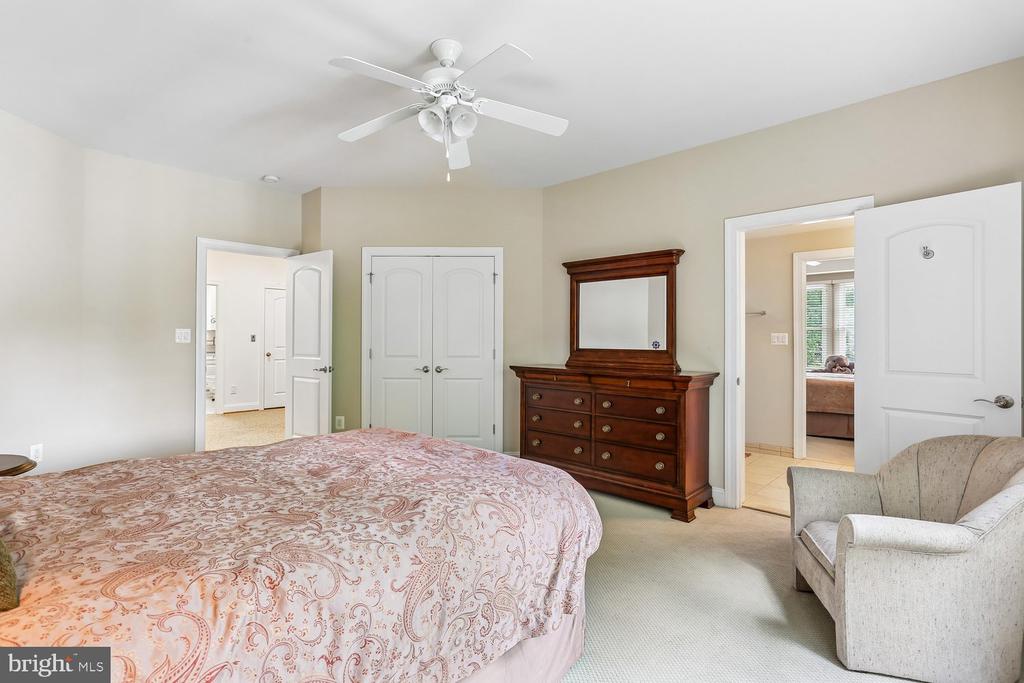 5114 WESSLING LANE