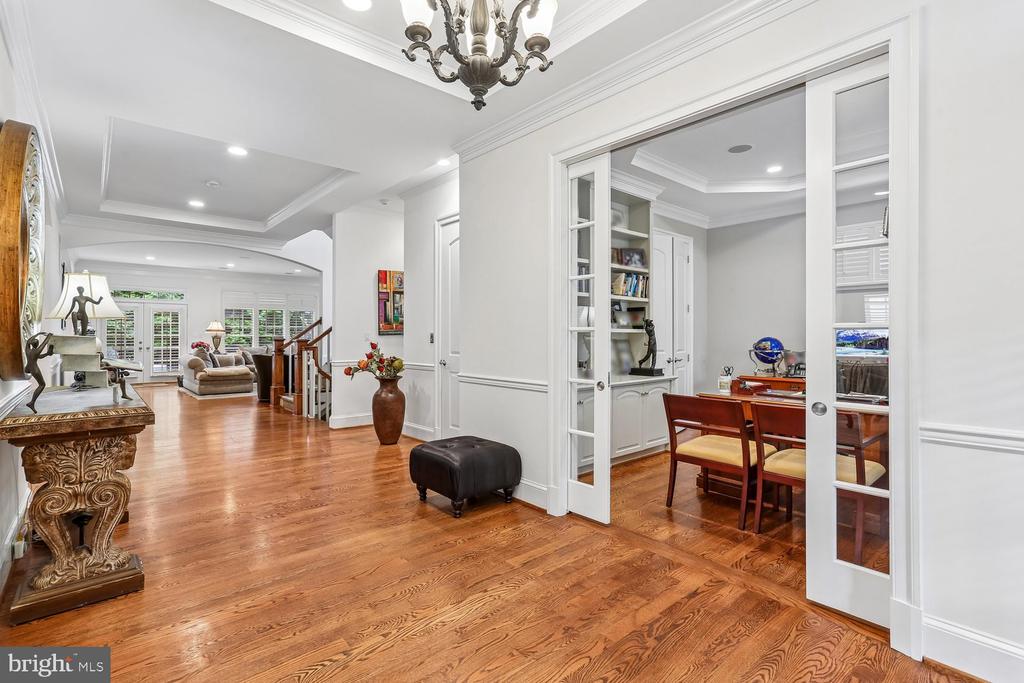 5114 WESSLING LANE