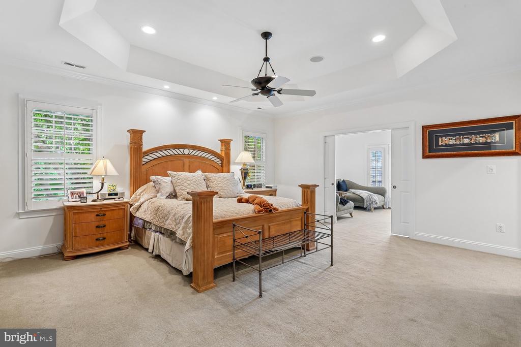 5114 WESSLING LANE