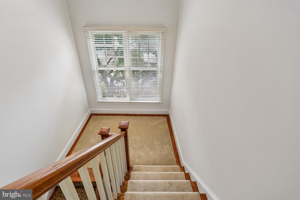 5114 WESSLING LANE