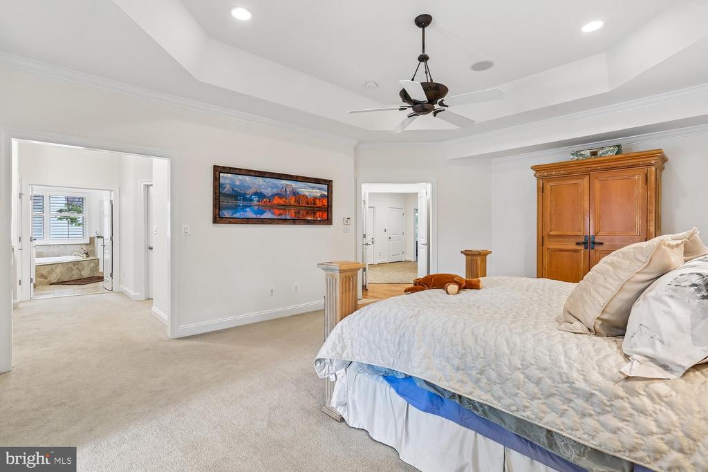 5114 WESSLING LANE