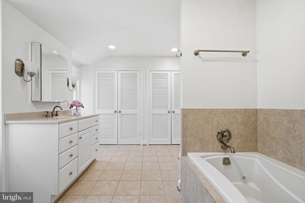 10904 STANMORE DRIVE