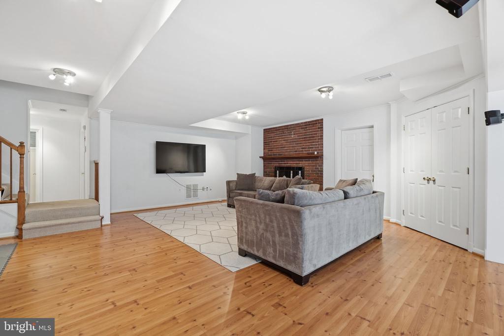 10904 STANMORE DRIVE