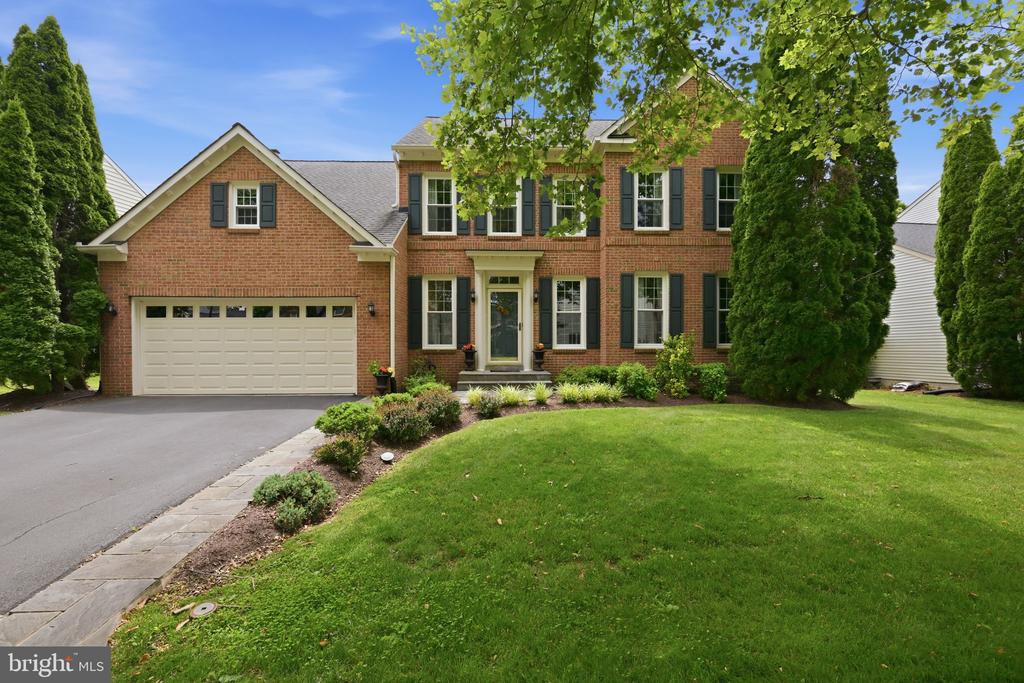21406 MANOR VIEW CIRCLE