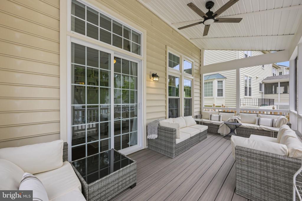 21406 MANOR VIEW CIRCLE