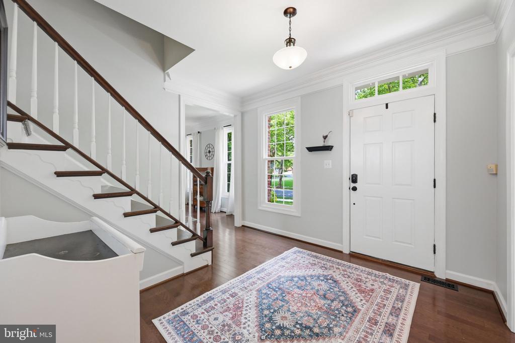 21406 MANOR VIEW CIRCLE
