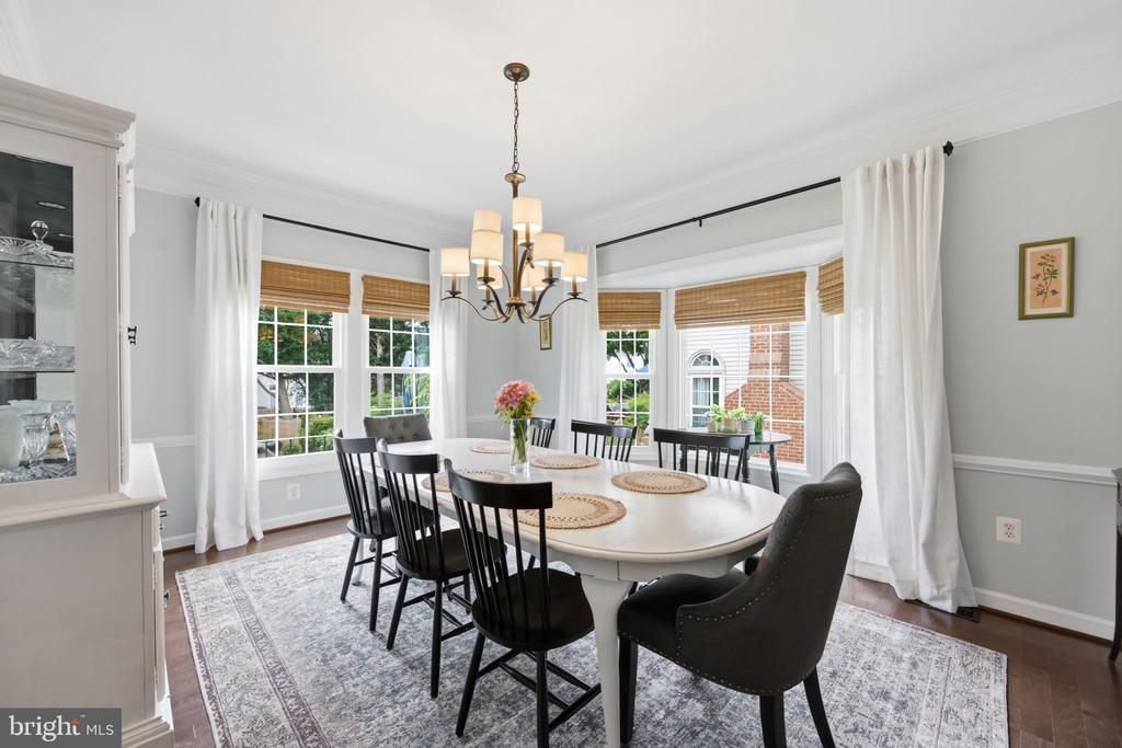 21406 MANOR VIEW CIRCLE