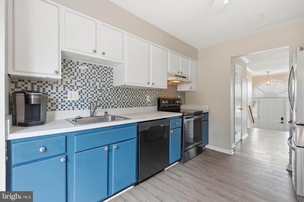 15008 PINE TOP LANE