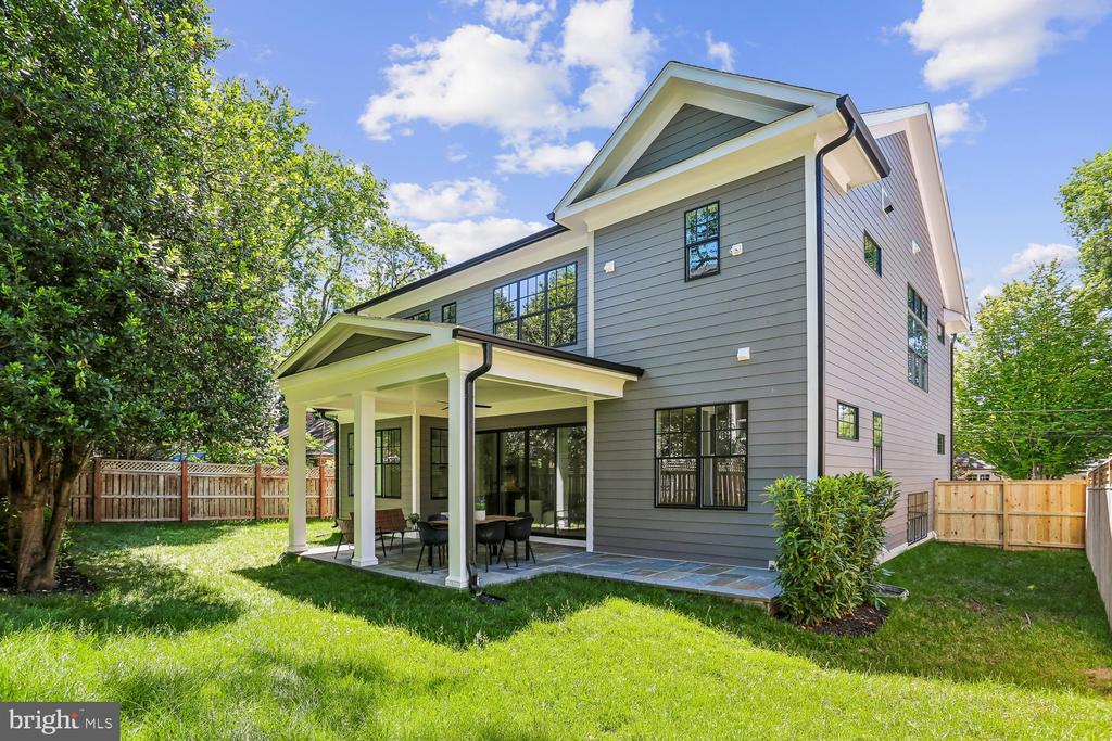 4807 DERUSSEY PARKWAY