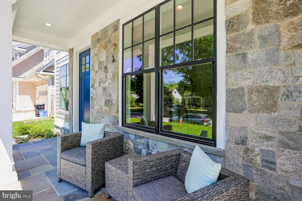 4807 DERUSSEY PARKWAY