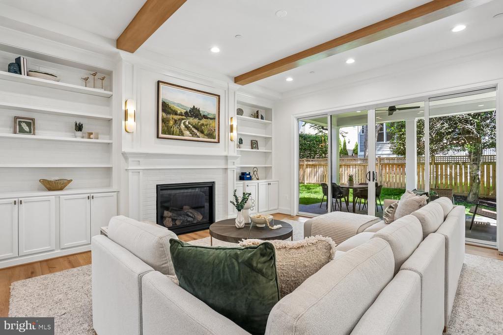 4807 DERUSSEY PARKWAY