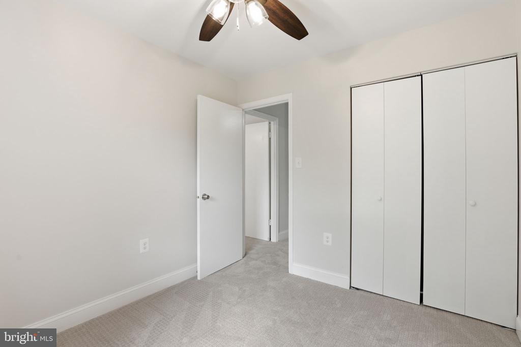 674 AZALEA DRIVE Unit: 5-674