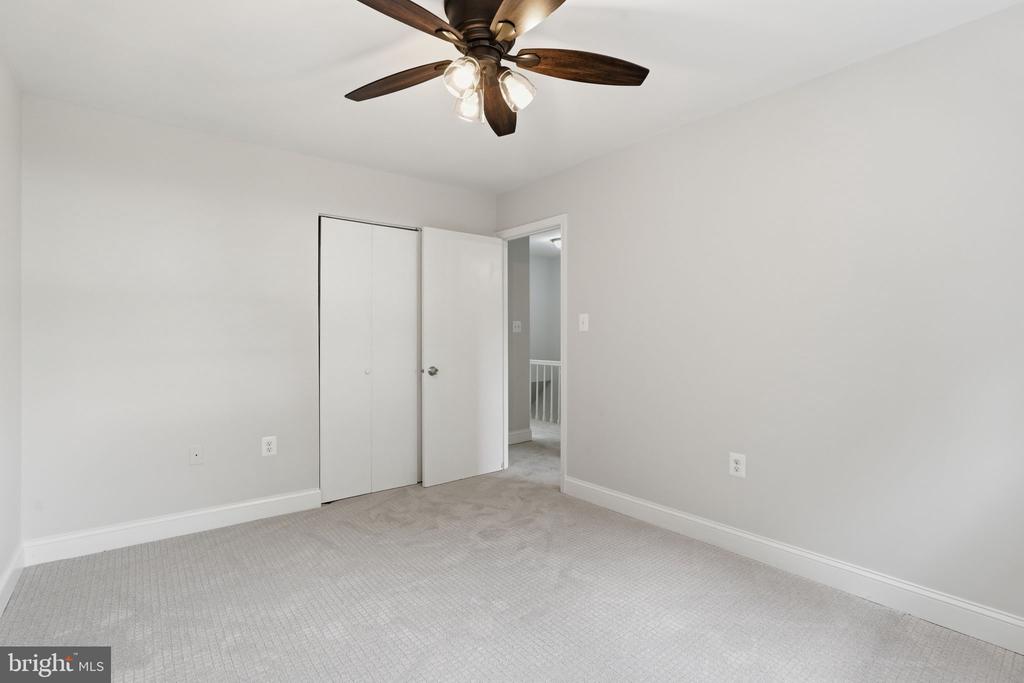 674 AZALEA DRIVE Unit: 5-674