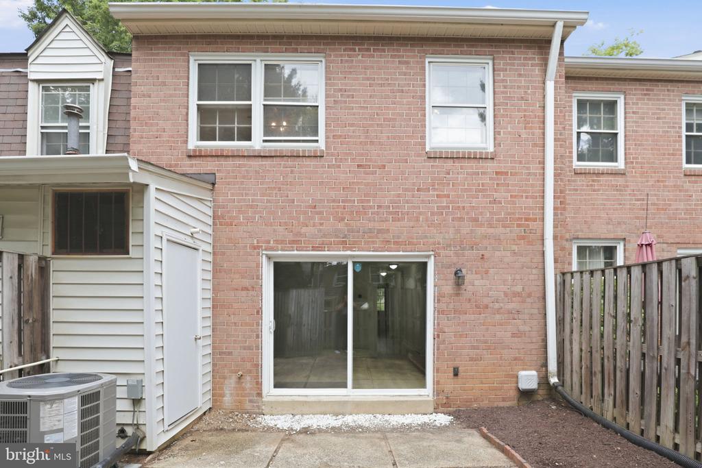 674 AZALEA DRIVE Unit: 5-674