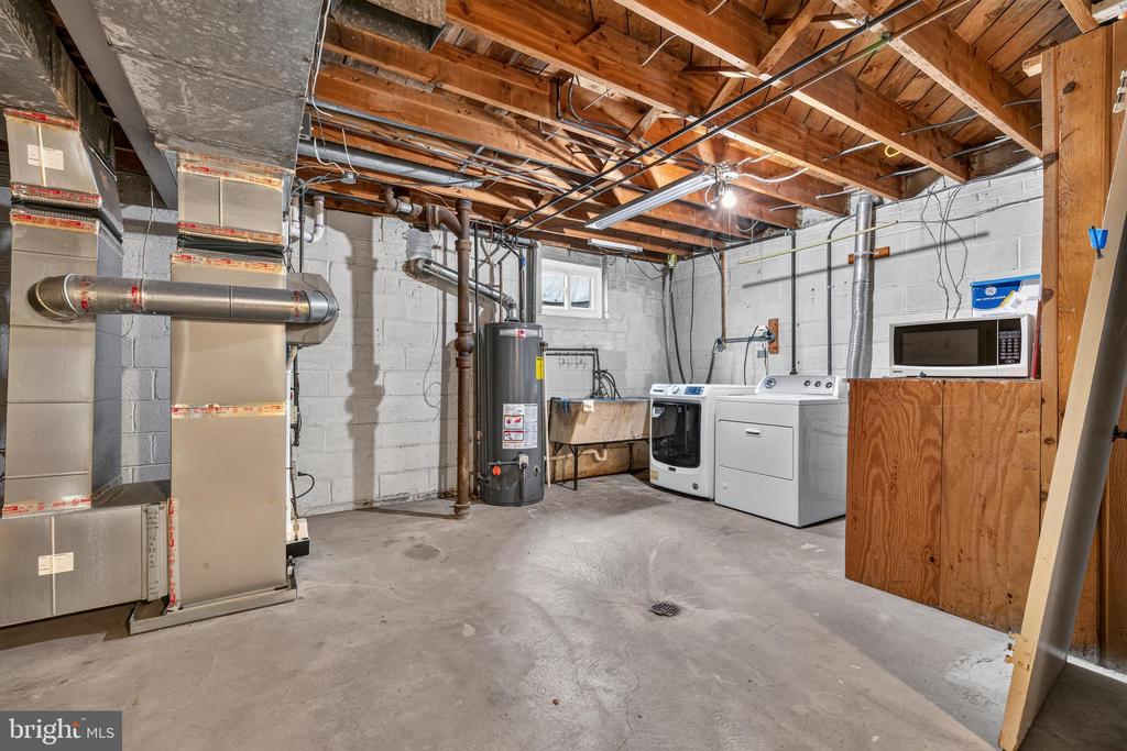 3505 KENSINGTON COURT