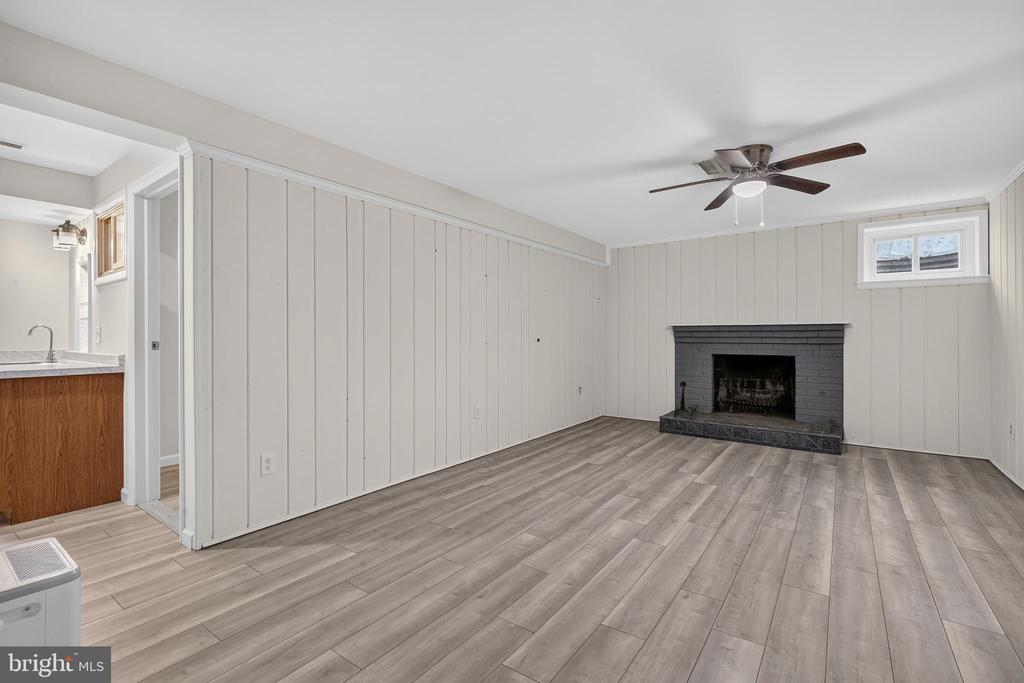 3505 KENSINGTON COURT