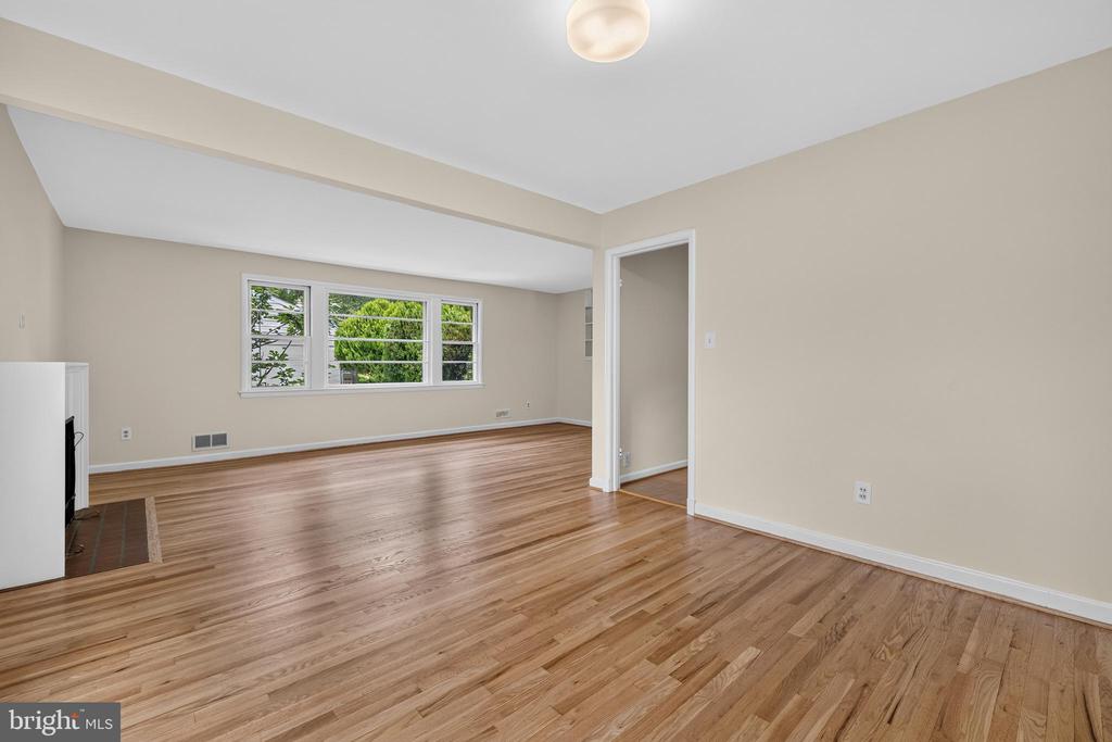 3505 KENSINGTON COURT