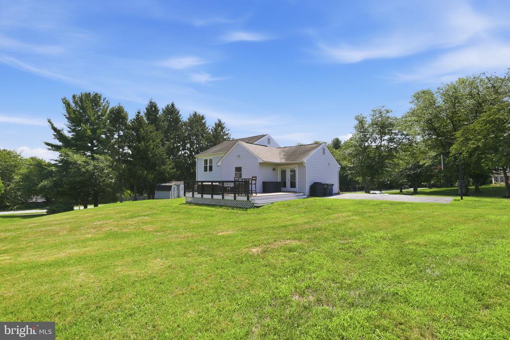 12201 HORSE CENTER ROAD