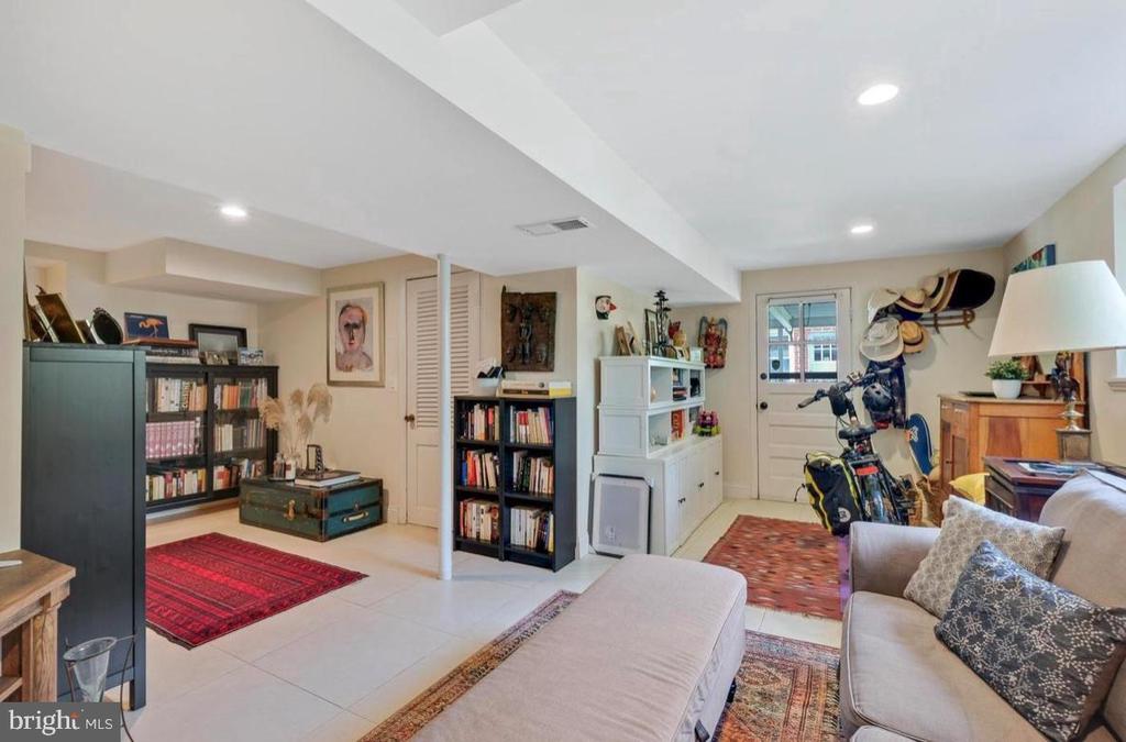 9504 MILSTEAD DRIVE