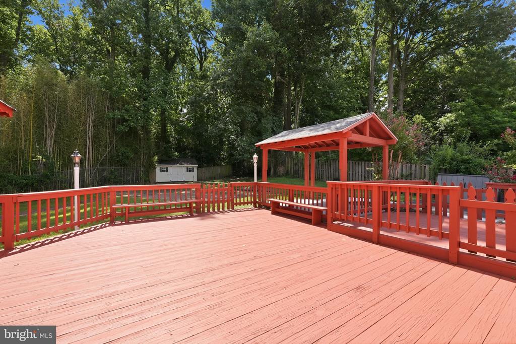 2704 WELLER ROAD