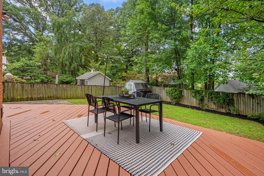 1111 MEURILEE LANE