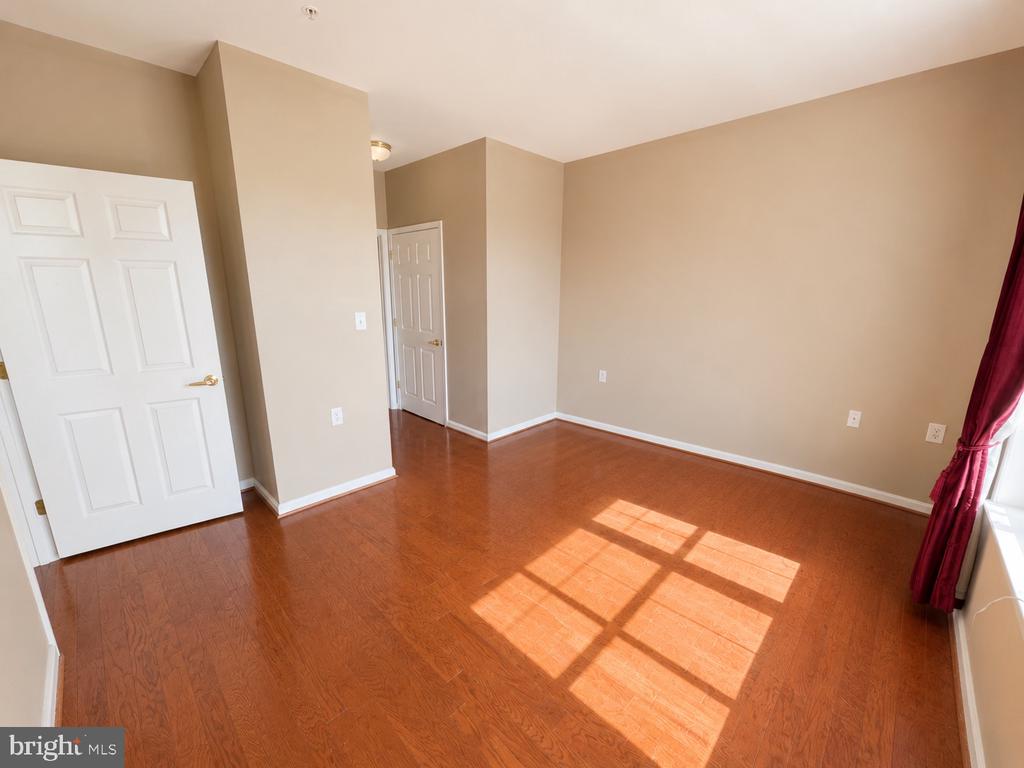 14241 KINGS CROSSING BOULEVARD Unit: 311