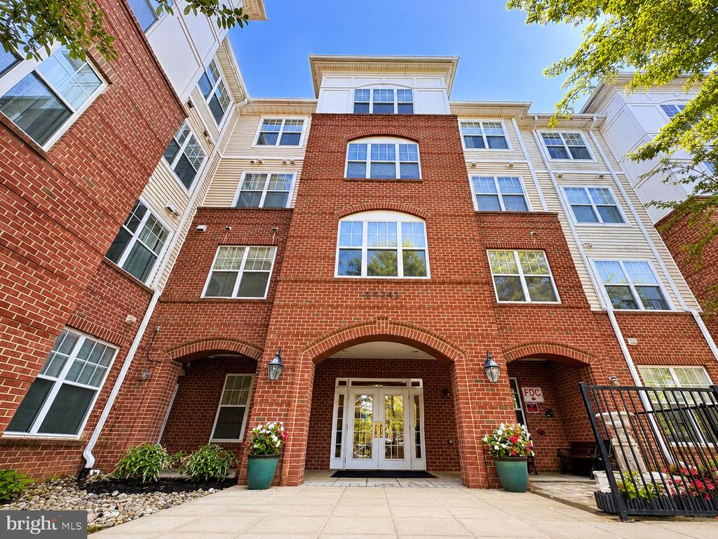 14241 KINGS CROSSING BOULEVARD Unit: 311