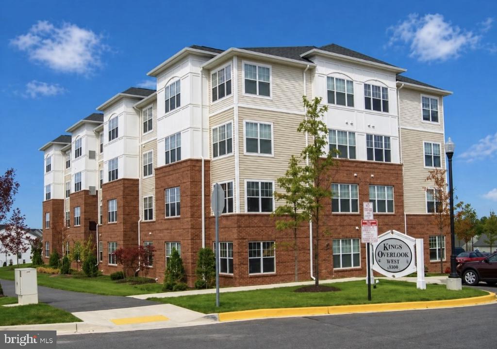 14241 KINGS CROSSING BOULEVARD Unit: 311