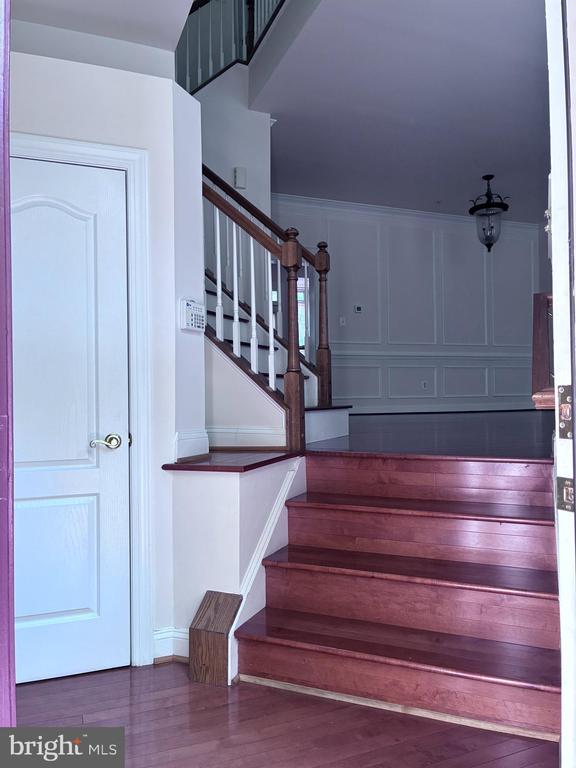 214 HALPINE WALK COURT