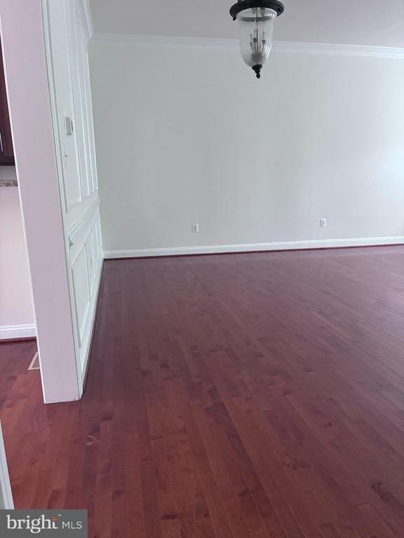 214 HALPINE WALK COURT
