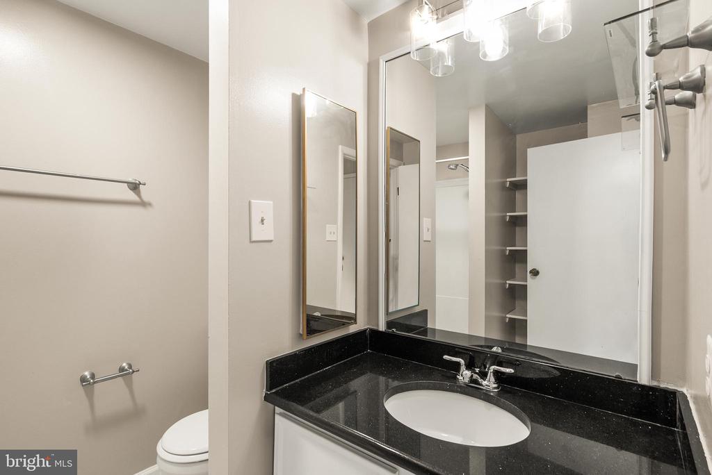 7608 QUINCEWOOD COURT