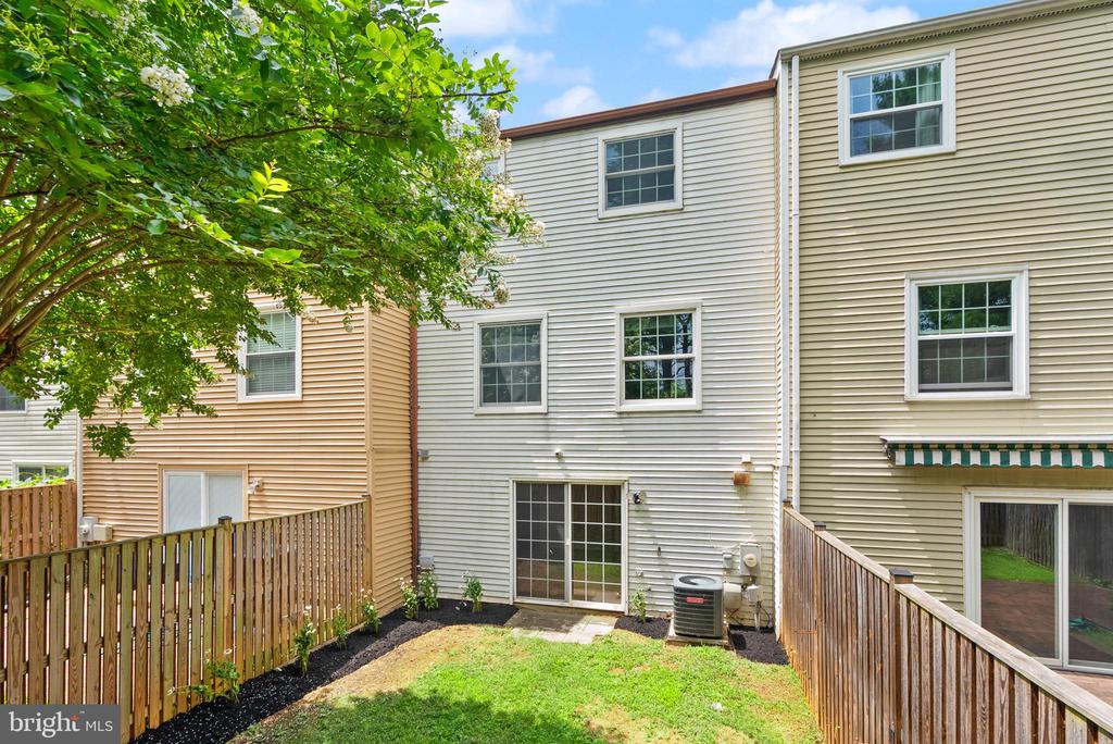 7608 QUINCEWOOD COURT