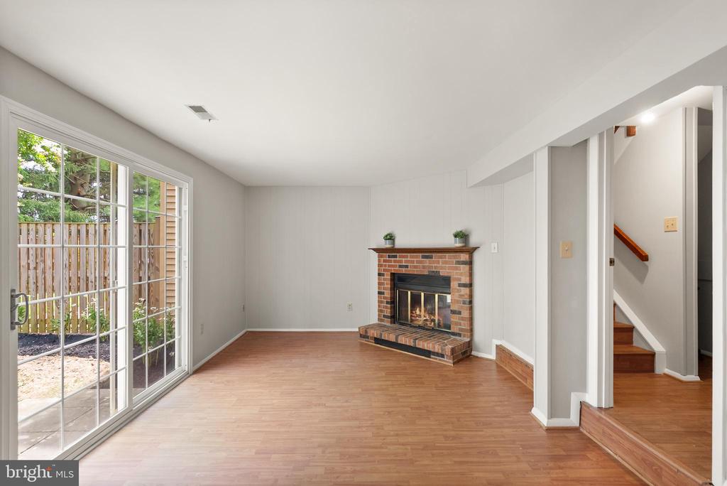 7608 QUINCEWOOD COURT