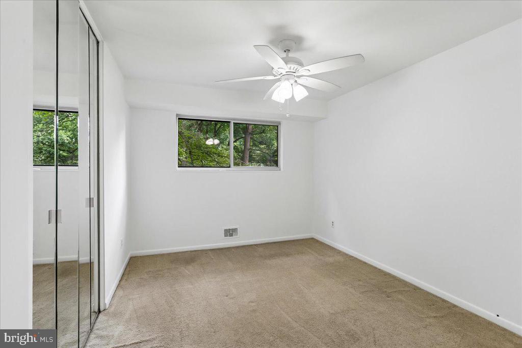 10518 WEYMOUTH STREET Unit: 102