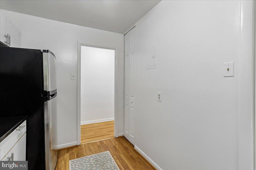 10518 WEYMOUTH STREET Unit: 102