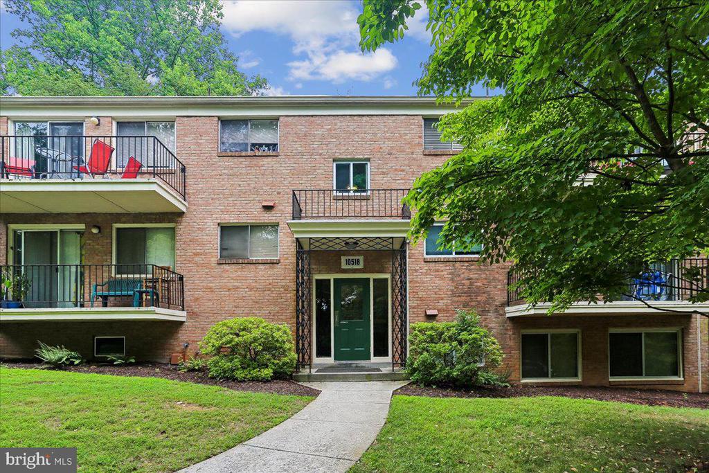 10518 WEYMOUTH STREET Unit: 102