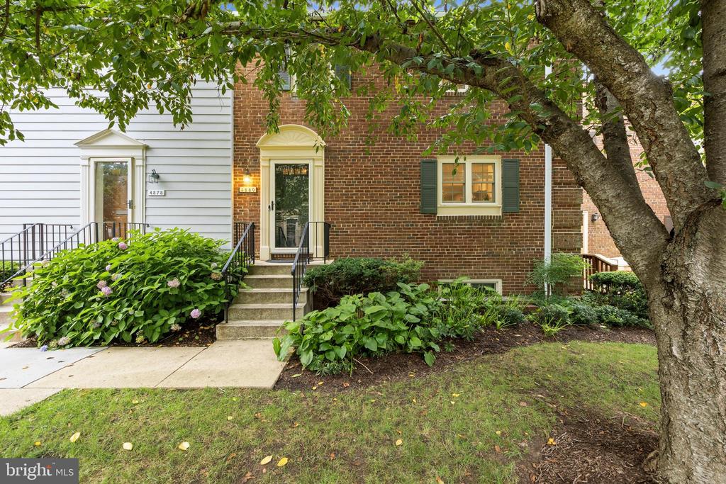 4880 CHEVY CHASE DRIVE Unit: 133