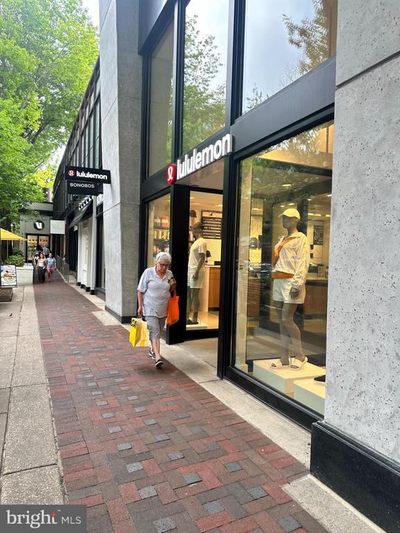 4880 CHEVY CHASE DRIVE Unit: 133