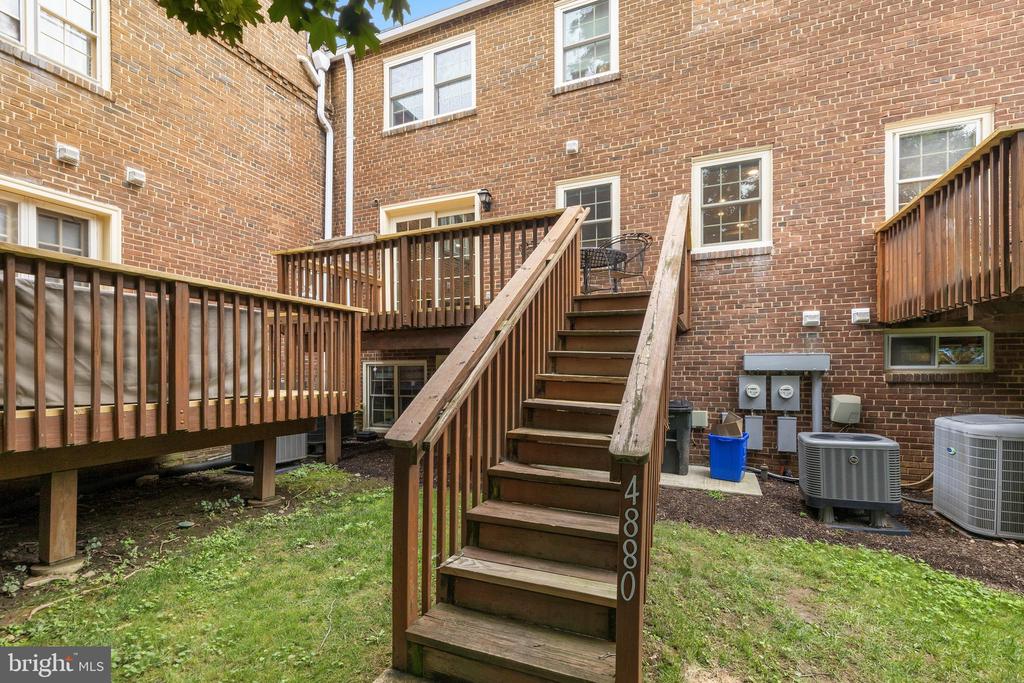 4880 CHEVY CHASE DRIVE Unit: 133