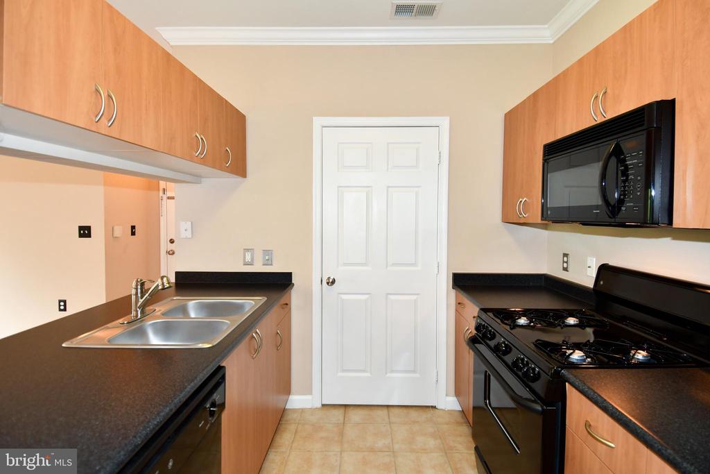 13502 DERRY GLEN COURT Unit: 202