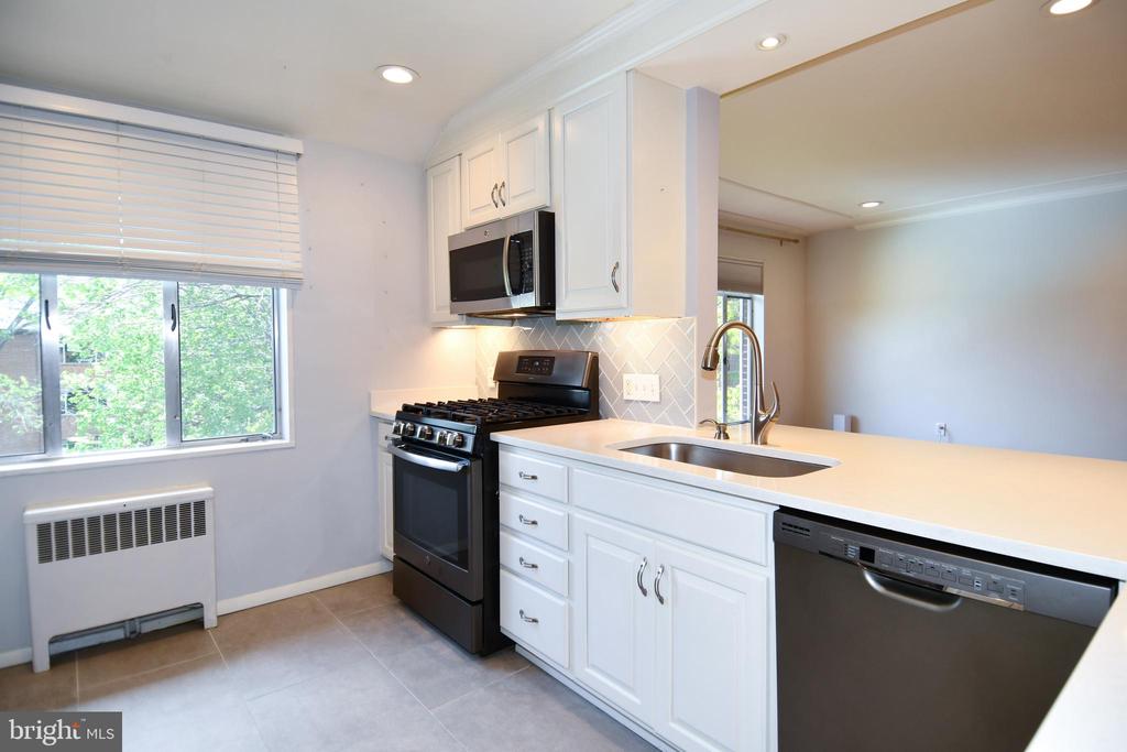 5301 WESTBARD CIRCLE Unit: 419