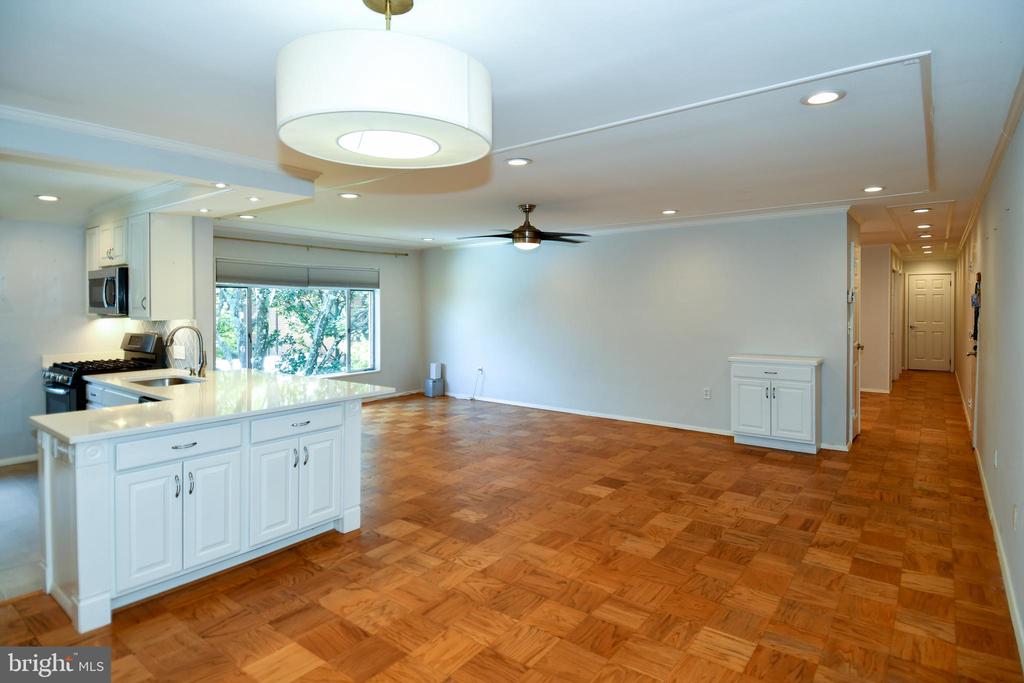 5301 WESTBARD CIRCLE Unit: 419