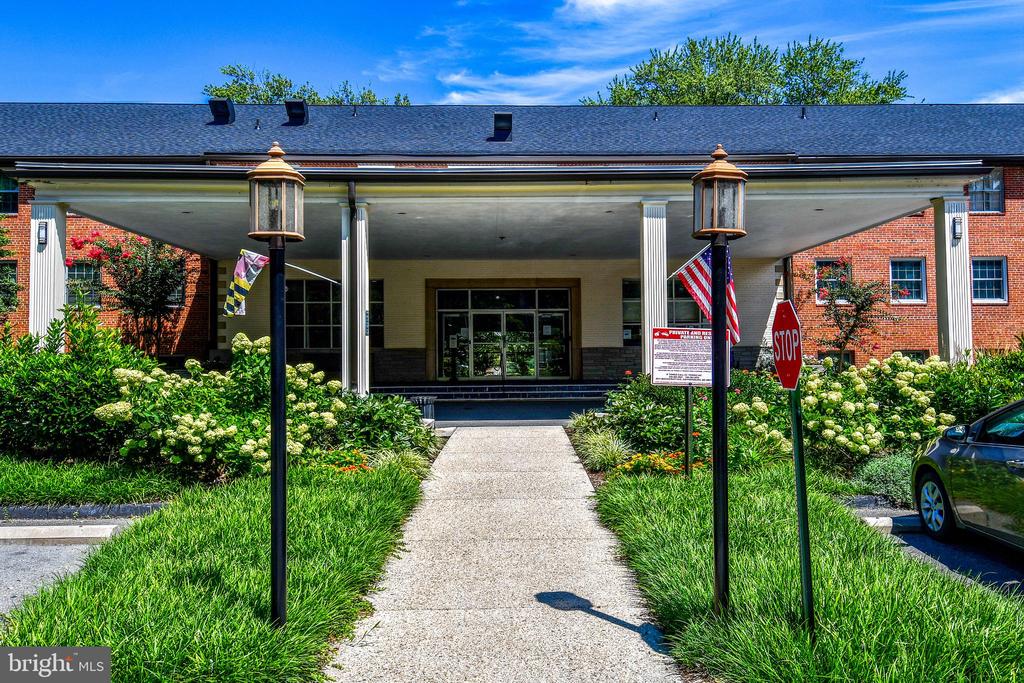 5301 WESTBARD CIRCLE Unit: 419