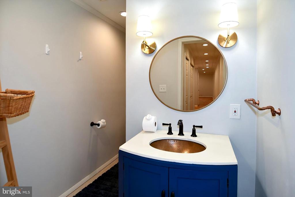 5301 WESTBARD CIRCLE Unit: 419
