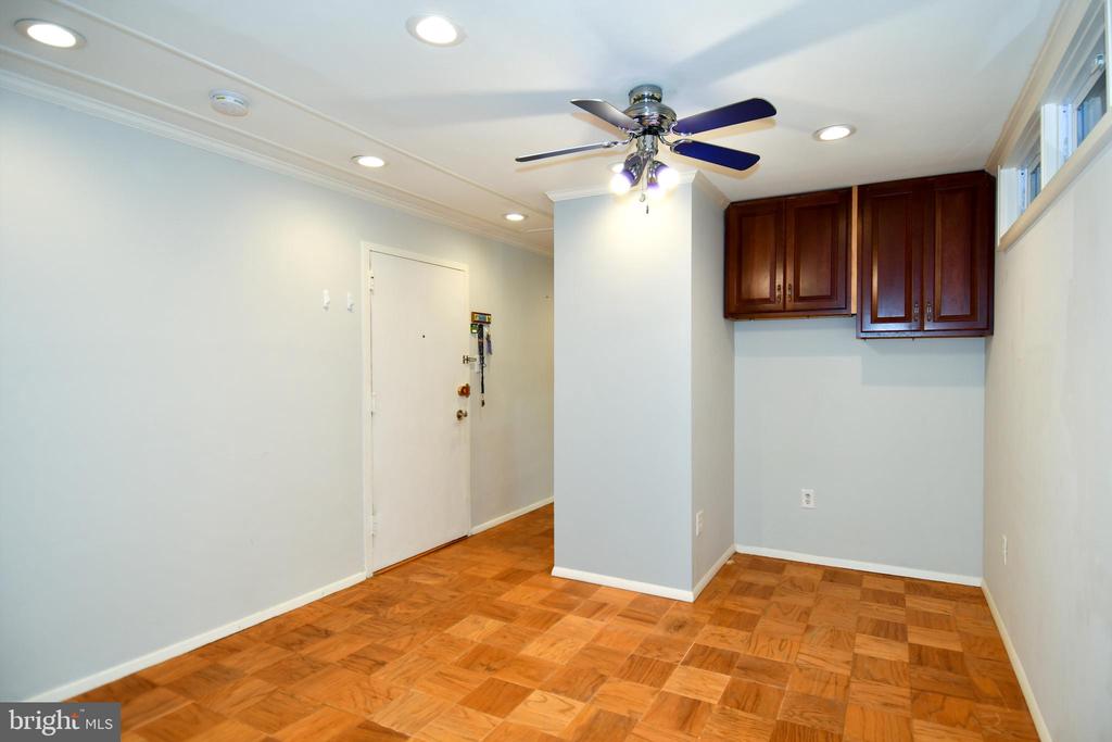 5301 WESTBARD CIRCLE Unit: 419