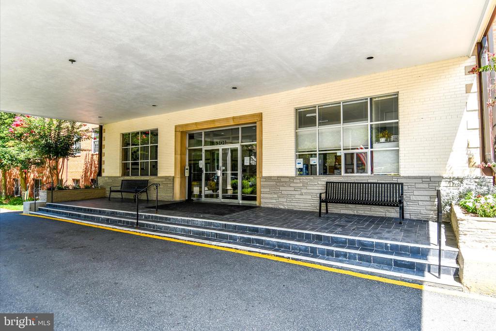 5301 WESTBARD CIRCLE Unit: 419