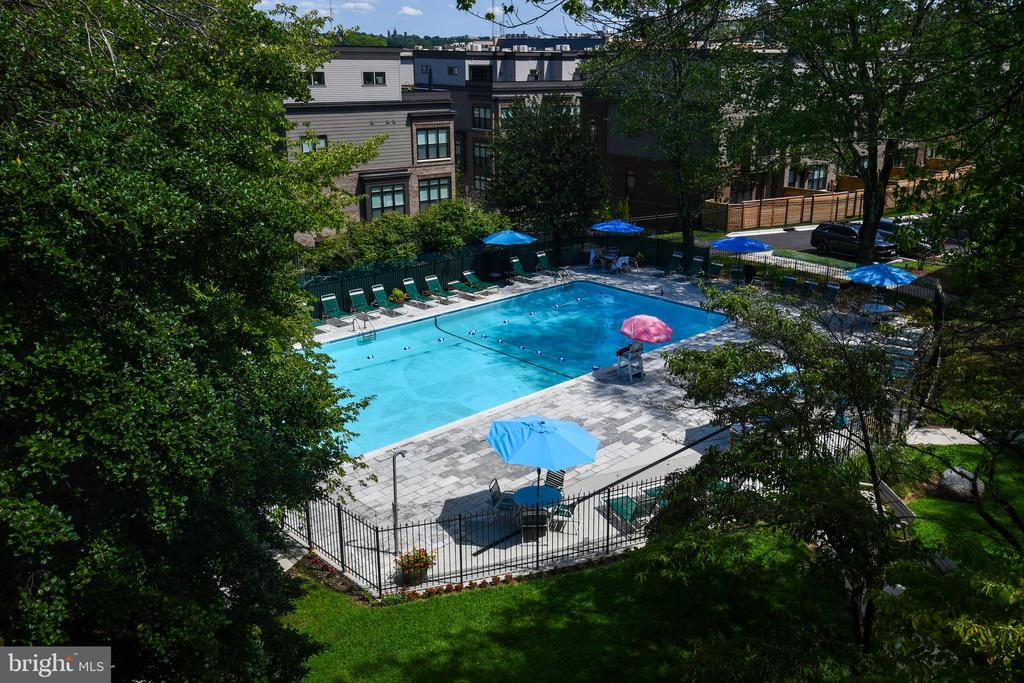 5301 WESTBARD CIRCLE Unit: 419