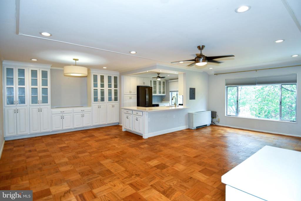 5301 WESTBARD CIRCLE Unit: 419