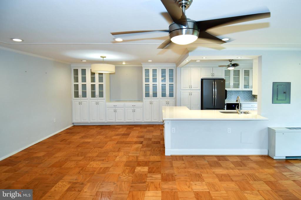 5301 WESTBARD CIRCLE Unit: 419