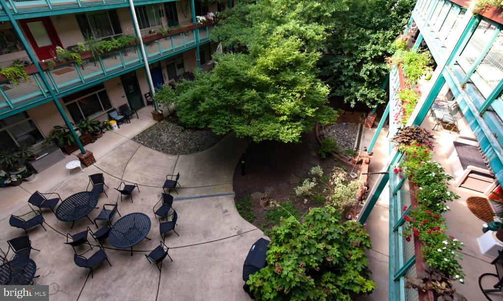 7981 EASTERN AVENUE Unit: 301